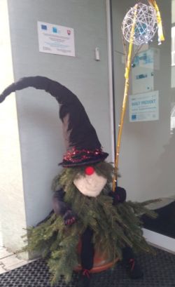 Recyklácia prírodných materiálov - 104711994_3016929578342193_765102162415189535_n