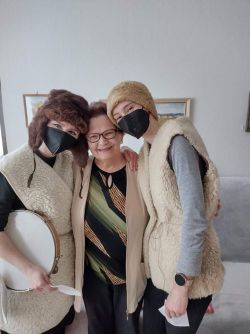 received_445159760604160