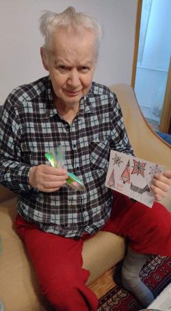 Received 1844381679103174