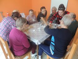 Prednáška z Vlastivedného múzea z PB (téma: Považské strojárne, výroba motocyklov), poobedňajšie dielničky