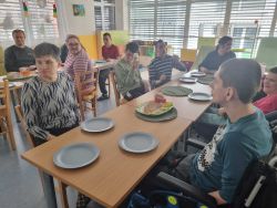Posedenie pri barančekovi - 20250409_095002