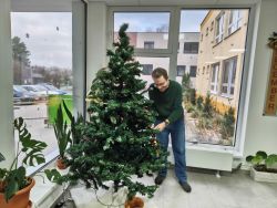 Rozsvietenie stromčeka a návšteva mikuláša - IMG_20251202_091324000