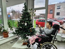 Rozsvietenie stromčeka a návšteva mikuláša - IMG_20251202_091458030m