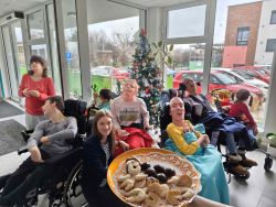 Rozsvietenie stromčeka a návšteva mikuláša - IMG_20251202_101550922m